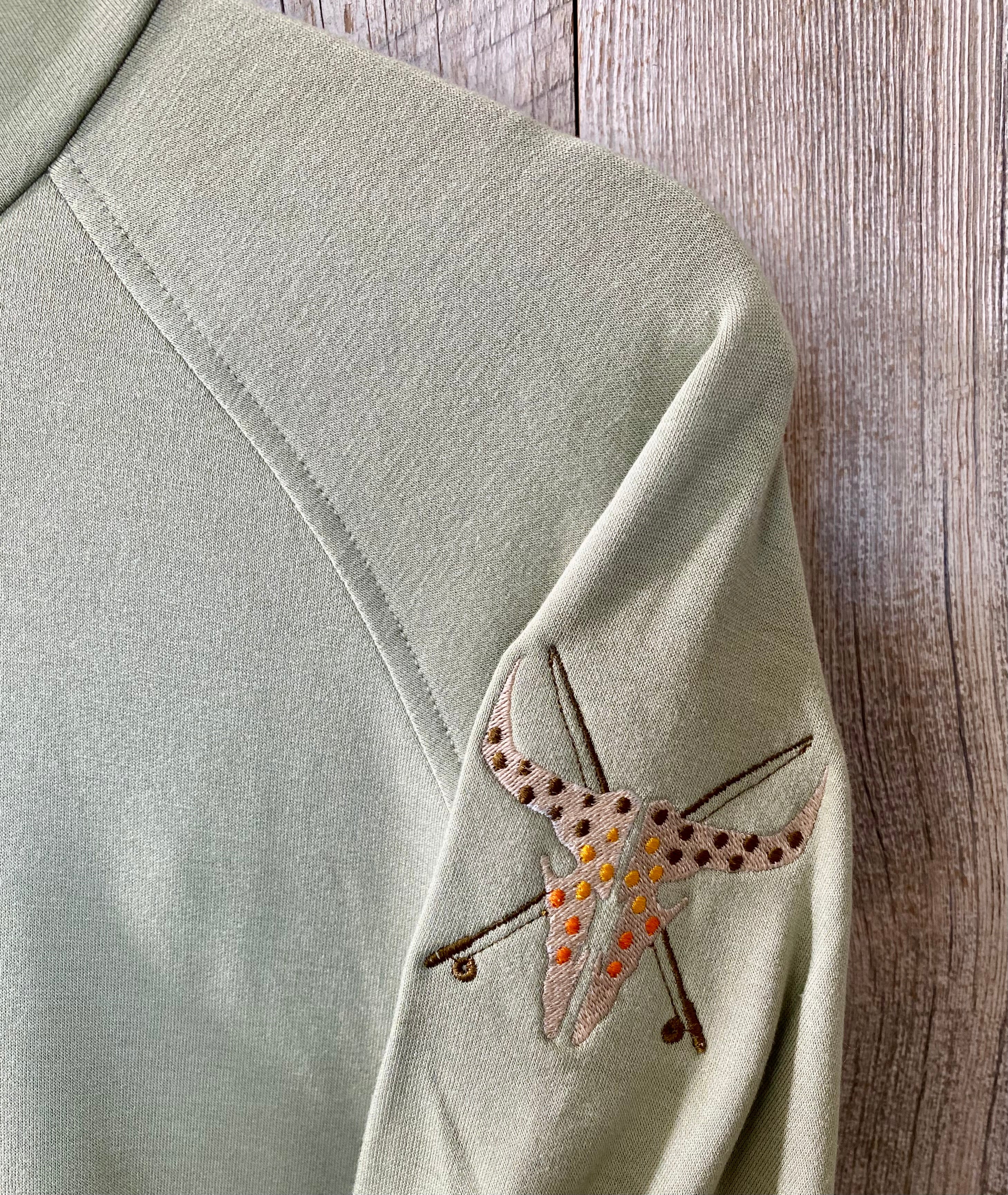 Free Fly Women's Bamboo Lightweight Fleece Hoody Tea Logo